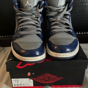Air Jordan 1 Mid